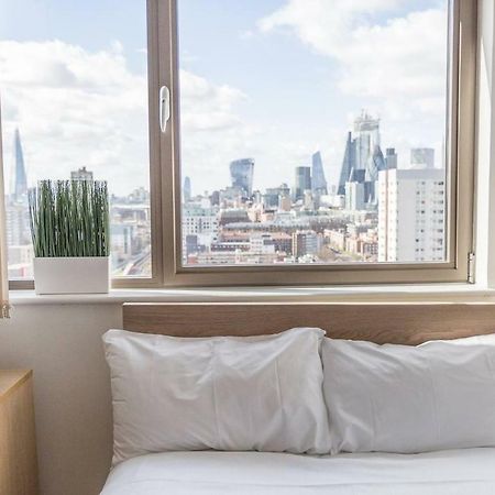 Modern 1 Bedroom Apartment In E1 With Great Views Londres Exterior foto