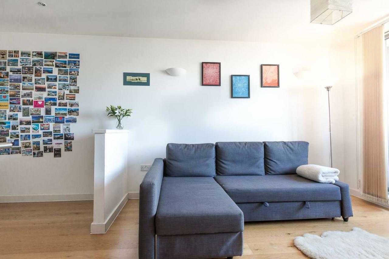 Modern 1 Bedroom Apartment In E1 With Great Views Londres Exterior foto